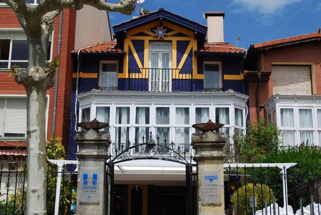 Casa de marinos UribeKosta Plencia Exterior foto